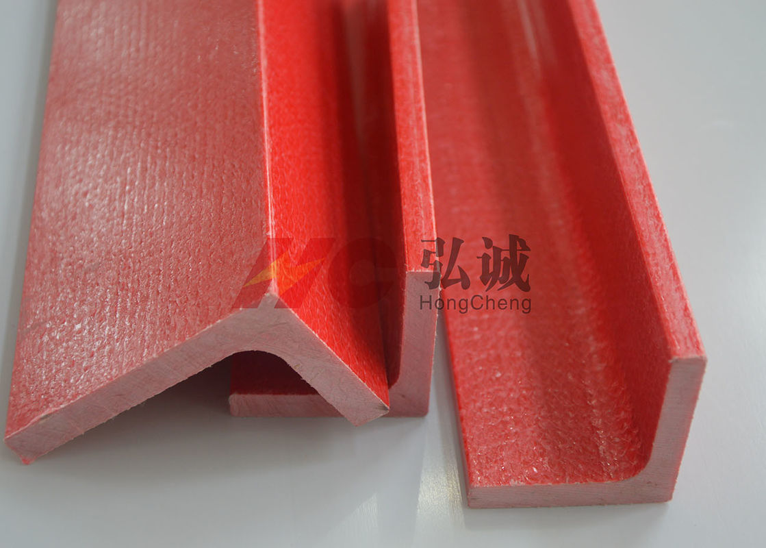 L rouge poutres structurelles de fibre de verre d'angle avec le centre d'essai du CEI certifié